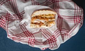 Burger mit Fisch Fischburger mit Sprossen